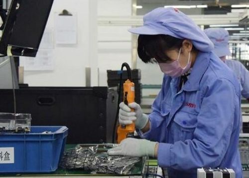 新一期LPR下行 精準滴灌助力降成本，金融戰疫穩固實體經濟